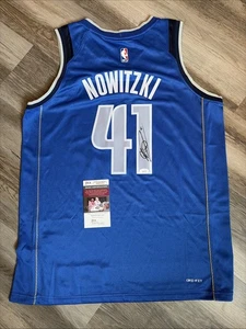 Dirk Nowitzki Signed Autographed Jersey (Consignment) - Picture 1 of 4