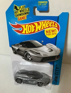Hot Wheels 2014 HW City Ferrari Laferrari Silver Speed Team w/Protector - Picture 1 of 7