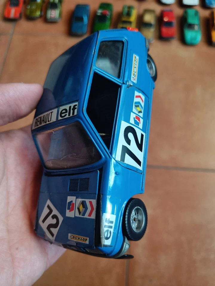 BBurago Renault R5 - Scala 1:24 MADE IN ITALY 0103 anni 80/90 - Immagine 1 di 4