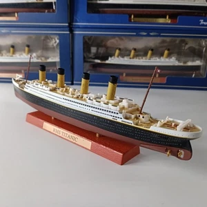 1:1250 Alloy Diecast Cruise Ship Model RMS Titanic Ocean Liner Collection - 1912 - Picture 1 of 14