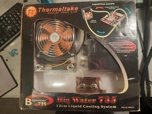 Thermaltake BigWater 735 + Thermaltake TMG AT 4 GPU waterblock for ATI - Photo 1/12