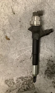 VAUXHALL ASTRA ZAFIRA CORSA 1.7 CDTI - INYECTOR DE COMBUSTIBLE DIÉSEL DENSO 55567729 - 39A - Imagen 1 de 4