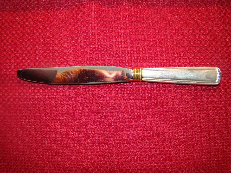 FACA MODERNA LUNT PRATA ESTERLINA DOURADA EMBAIXADA PERGAMINHO - Imagem 1 de 1