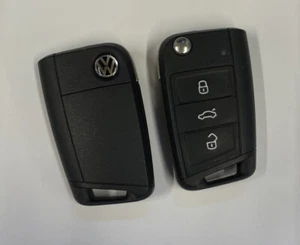VOLKSWAGEN 3 BUTTON REMOTE FLIP KEY FOB POLO GOLF ETC!! TESTED! LOOK 5G0959752BA - Picture 1 of 6