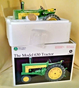 John Deere Traktor 630 Precision Classics #21 Nr 15634 1:16 2002 Münzheft - Bild 1 von 20