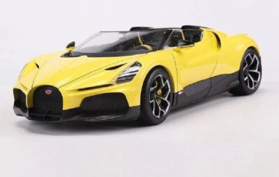 Bburago 1:18 Bugatti Mistral Diecast Model Racing Car Yellow NEW IN BOX - Image 1 of 4