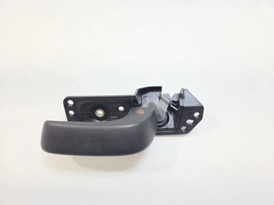 2007-13 Chevy Silverado Sierra maçaneta interna da porta interna esquerda do lado do motorista fabricante de equipamento original - Imagem 1 de 4