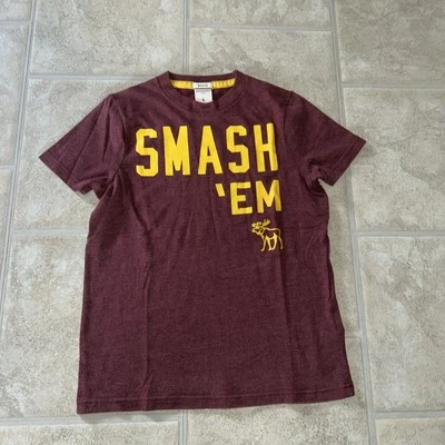 Camisa Abercrombie Niños Talla Grande Moose Smash 'Em Muscle Fit Camiseta Foto 1 de 4