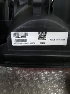 Conjunto de luz trasera lateral del pasajero (DERECHA) TOYOTA TUNDRA TY689-B000R - Imagen 1 de 4