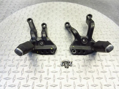 02-06 Suzuki DL1000K V-Strom 1000 2005 estribo trasero izquierdo derecho pasajero fabricante de equipos originales Foto 1 de 4