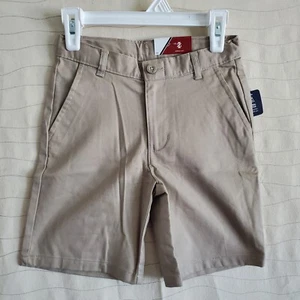 Izod Youth Khaki Natural Stretch Flat Front Shorts Size 7 Regular NEW  - Picture 1 of 7