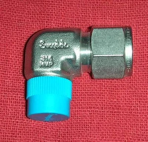 Swagelok Rohrverschraubung, Winkelaußengewinde, 1/2 Zoll Röhre Außendurchmesser x 3/8 Zoll Stecker NPT SS-810-2-6 - Bild 1 von 1