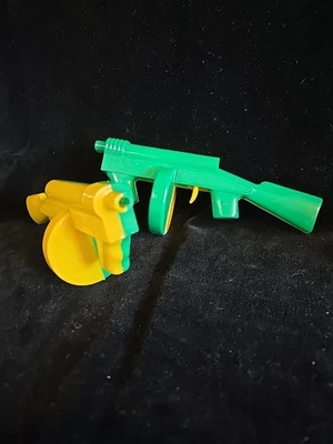 2 Lionel Plastic Tommy Gun Noise Maker 1950s MISPRINT USA Made Collectible RARE - Image 1 of 4
