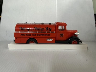Camión vintage Philips 66 Bank Phillips Petroleum Company edición limitada Foto 1 de 4