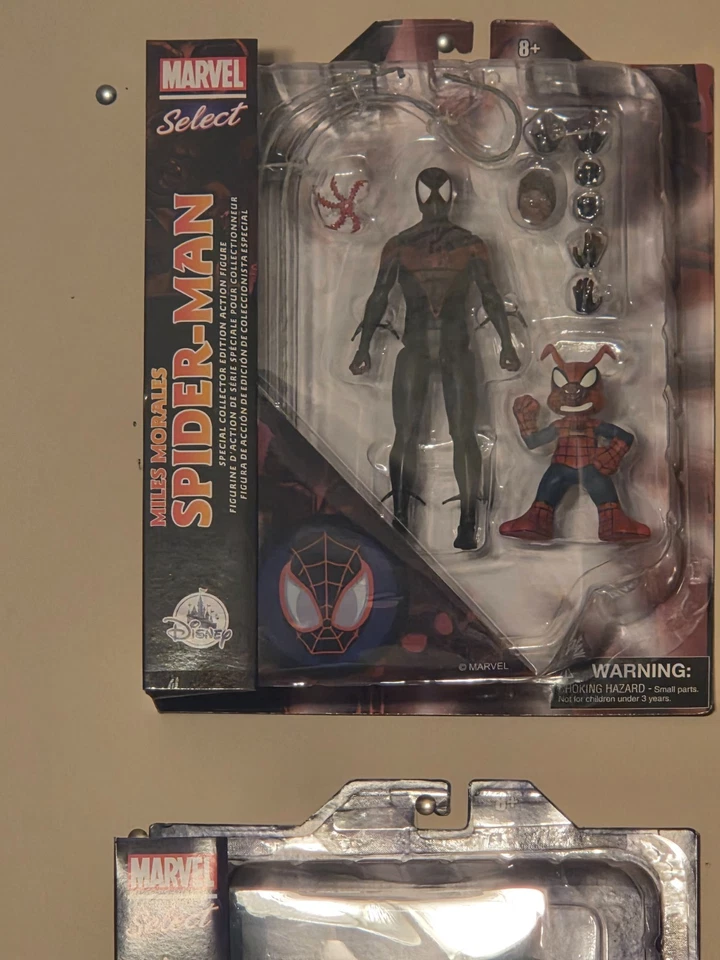 Figura de acción Marvel Select Miles Morales Spider-Man [con Spider-Ham] TOTALMENTE NUEVA Foto 1 de 1