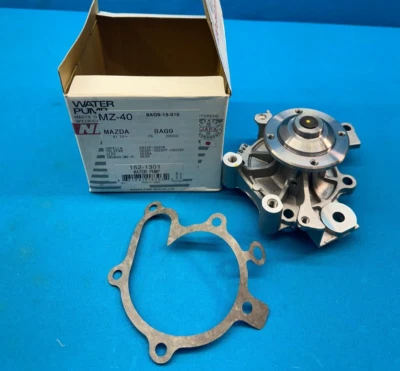 Bomba de agua refrigerante motor NPW MZ-40 152-1301 para Ford/Mazda 1993-2003 Foto 1 de 4