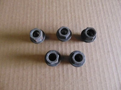 Ford Crown Victoria 2003-2011 5 tuercas usadas #7817 Foto 1 de 3