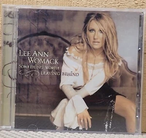 Lee Ann Womack - Something Worth Leaving Behind - MCA CD 2002 - Picture 1 of 3