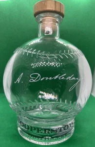 COOPERSTONE DESTILLERY A Doubleday Wodka Baseballflasche - Bild 1 von 5