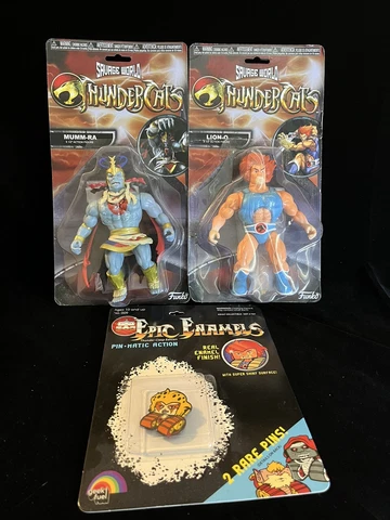Thundercats Savage World Wave 1 Lion-O & Mumm-ra w/ Cheetara Epic Enamel Pin Cover