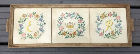 VINTAGE HAND PAINTED PILKINGTON POTTERY 1953 ER CORONATION TRIO OF TILES Cover
