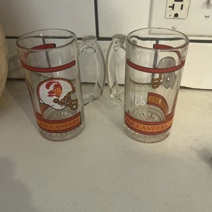 (2) Taza de cerveza de vidrio Sports Team de 5,5 pulgadas de alto Tampa Bay Buccaneers logotipo naranja - Imagen 1 de 4