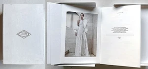 Versace Atelier. Herbst-Winter Sammlung 2017 Katalog Box - Bild 1 von 7
