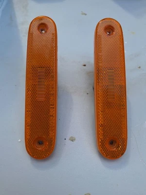 Nissan B13 Sentra NX NX2000 NX1600 100NX Front LR Side Marker Lights Genuine OEM - Image 1 of 4