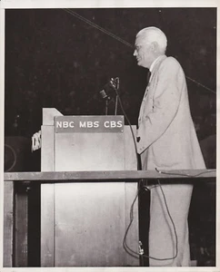 1936 Press Photo Connecticut Senator Hiram Bingham Speaking at GOP Convention - Picture 1 of 2