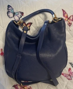 Bolso Bandolera Hobo de Cuero Convertible Azul MARC by Marc Jacobs - Imagen 1 de 10