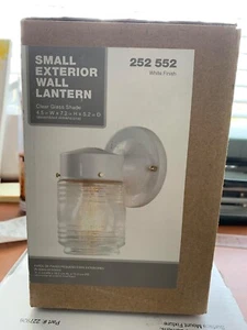 Small exterior wall lantern 252 552 White Finish - Picture 1 of 1