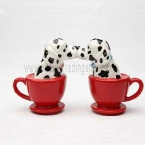 Dalmation Dogs Kissing Salt Pepper Shakers Magnetic Kitchen Decor - Picture 1 of 1