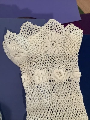  Guantes de ganchillo vintage para mujer puño puntiagudo crema crudo talla única flor muñeca  Foto 1 de 3
