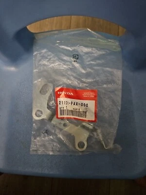 Honda Accord/Odyssey 1998-02 Hanger C,Transmission - Image 1 of 4