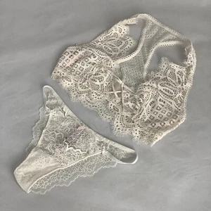 Victoria’s Secret Dream Angels Cream Lace Unpadded Bralette Set - Size XS - BNWT - Picture 1 of 5