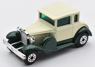 Matchbox Superfast #73 Ford Model A crema - verde. Inghilterra Base - Immagine 1 di 4