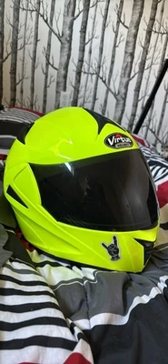 Casco de montar Foto 1 de 4