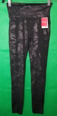 Leggings SPANX Booty Boost Imitación Cuero Negro Mate Camuflados Pequeños Yoga Gimnasio Nuevos con Etiquetas Foto 1 de 4
