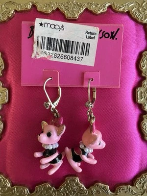 Pendientes Betsey Johnson Vintage Film Noir Rosa Arco Chihuahua Mascota Niña Perro RARO Foto 1 de 3