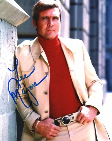 Television Autograph: LEE MAJORS (The Six Million Dollar Man) Signed Photo Cover