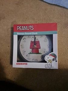 Peanuts Snoopy Sound Clock Plays Linus & Lucy on the Hour NIB - Picture 1 of 3