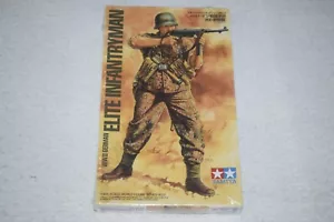 Tamiya Figurine 1/16 Scale World Figure Series No. 3 German Elite Infantryman - Picture 1 of 8