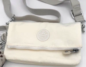 Bolso Bandolera Kipling Mujer Convertible Lynne Nylon Exterior Blanco Muñequera - Imagen 1 de 9