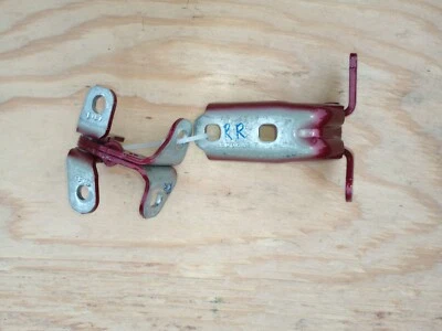 2016-2024 CHEVROLET MALIBU REAR RIGHT SIDE UPPER & LOWER DOOR HINGE BRACKET OEM - Image 1 of 4