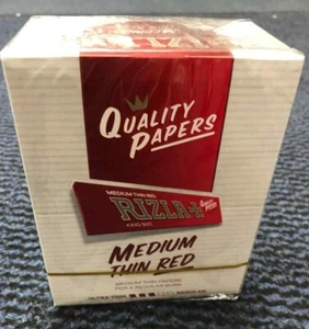 Caja completa de 50 folletos de papel rojo rodante para fumar talla Rizla King solo £24.99 - Imagen 1 de 1