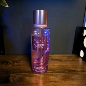 Victoria Secret Chrome Peony 8.4 fl. oz. - Bild 1 von 4