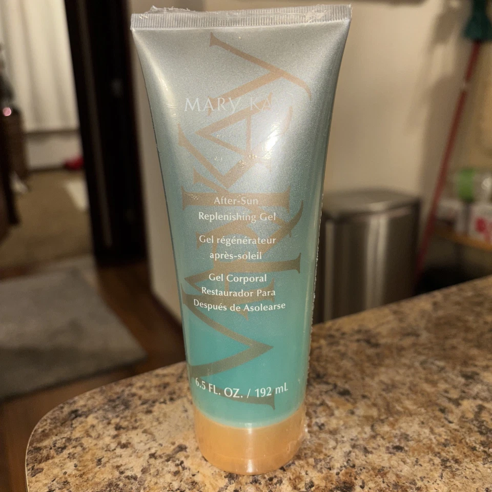 Mary Kay After-Sun Replenishing Gel 6.5 Fl. Oz. NEW SEALED - Image 1 of 3