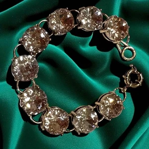 Vintage Style Bracelet Large Round Crystals Gold Tone 7.5” Sparkly Glam - Picture 1 of 5
