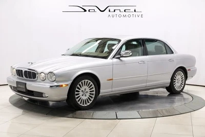 2005 Jaguar XJ XJ Vanden Plas Sedan 4D - Image 1 of 4