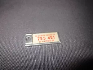 Mini-LLAVERO PLACA DE LICENCIA de colección ILLINOIS 1968 LLAVERO franqueo garantizado DAV - Imagen 1 de 4